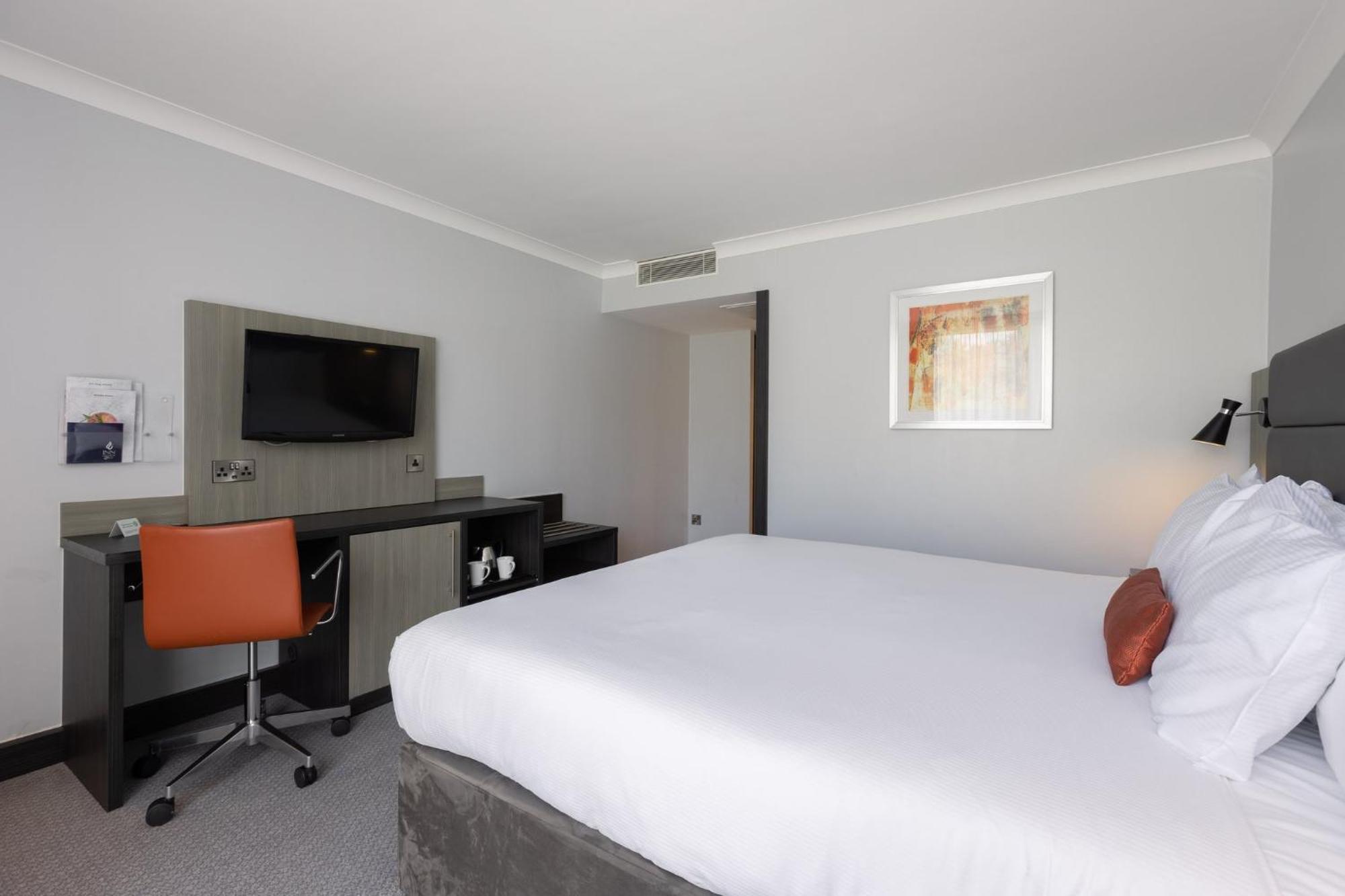 Holiday Inn Newcastle Gosforth Park By Ihg Seaton Burn Buitenkant foto